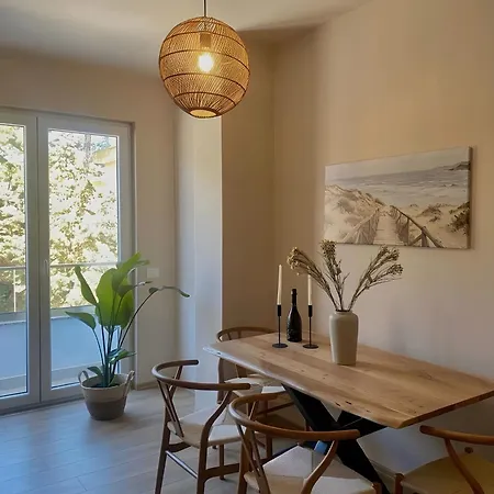 Salt & Appartement Golem (Tirana)